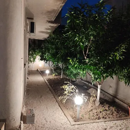 P-apartment *
