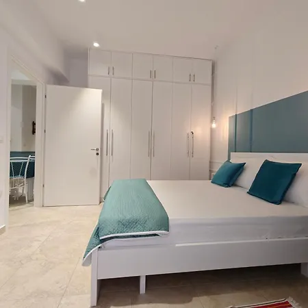 P-apartment